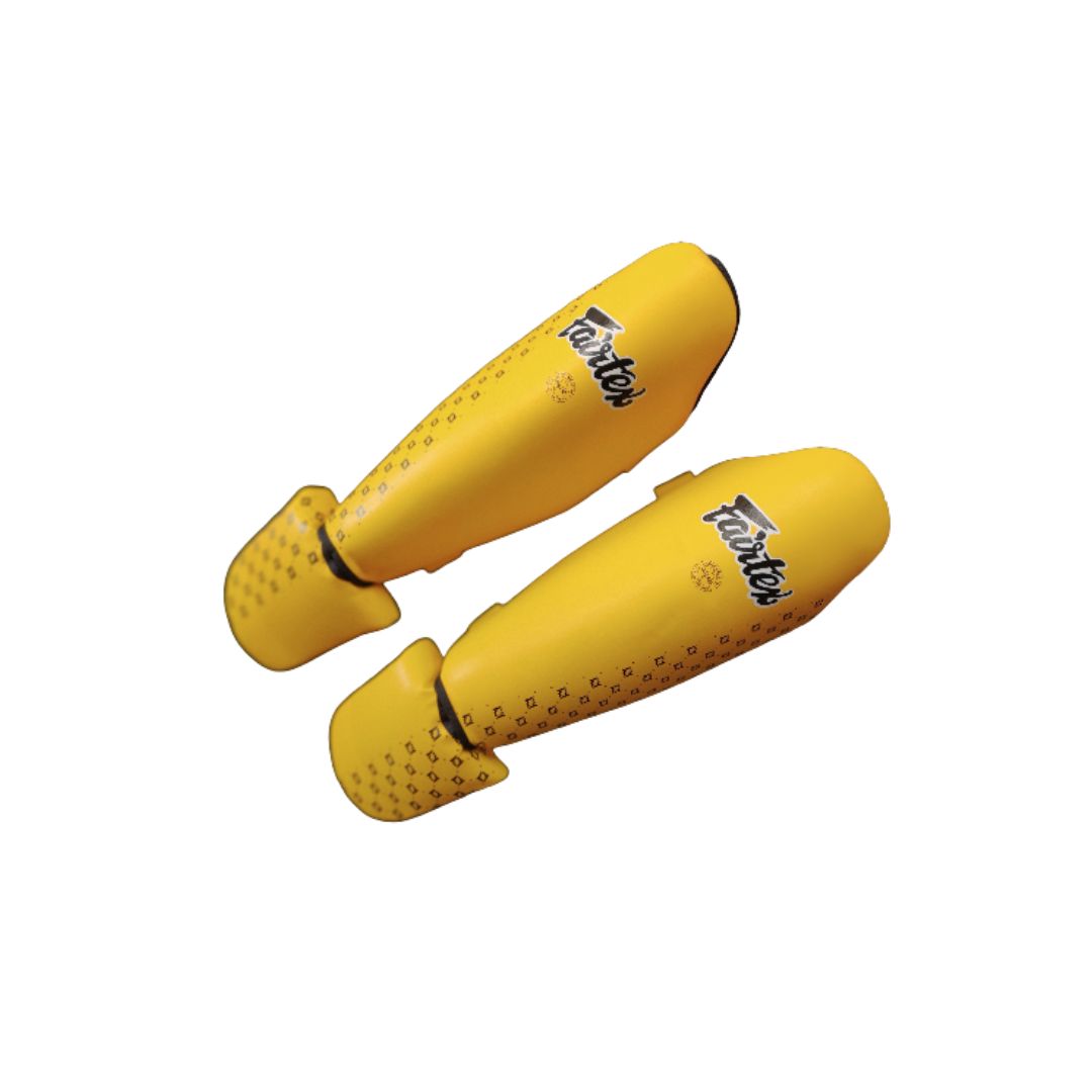 Fairtex Competition Shin Guards SP5 6.jpg