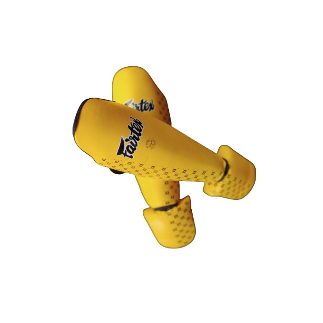 Fairtex Competition Shin Guards SP5 5.jpg
