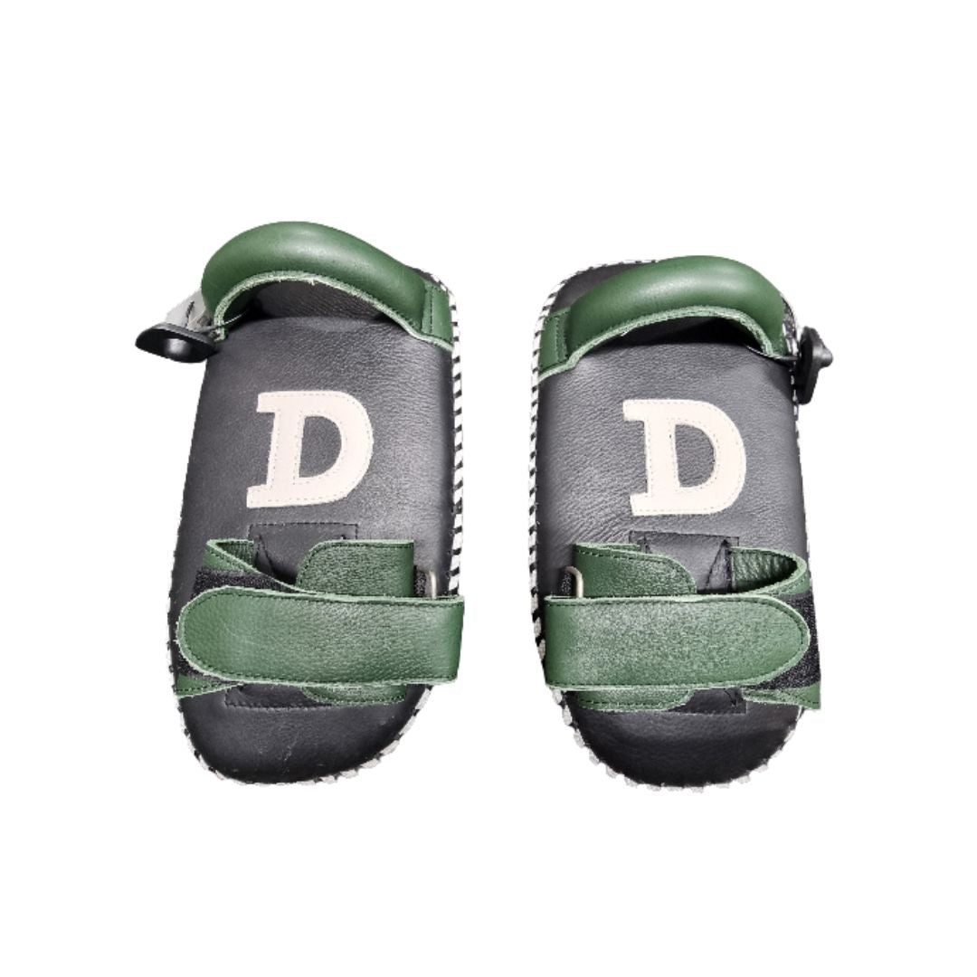 Decha DTTP Traditional Thai Forearm Pads 3.jpg